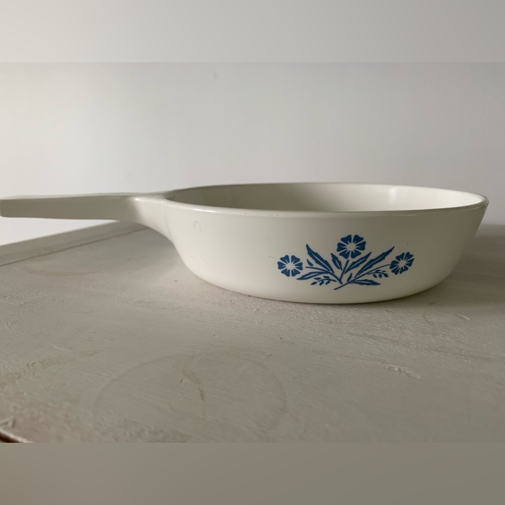 Corningware skillet 6.5 in